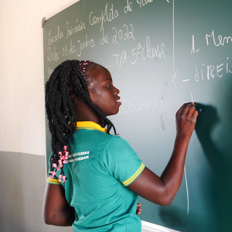 Candida in a renovated classroom. The new classroom was built thanks to GPE’s support. Credit: GPE/Carine Durand